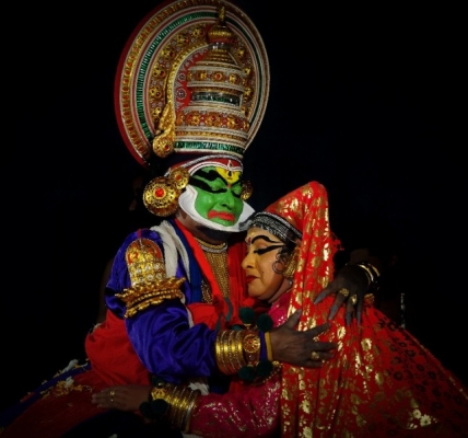 Dansul Kathakali